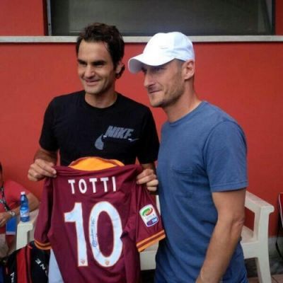 Totti formasını Federerə hədiyyə etdi